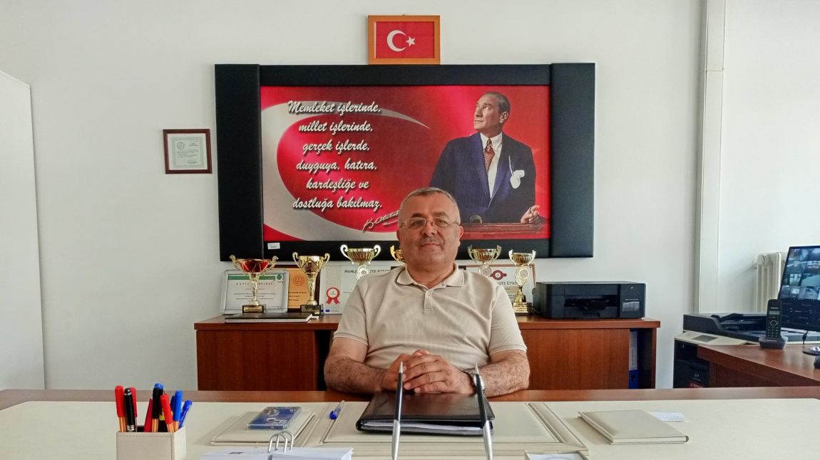 Yaşar OCAK - Okul Müdürü